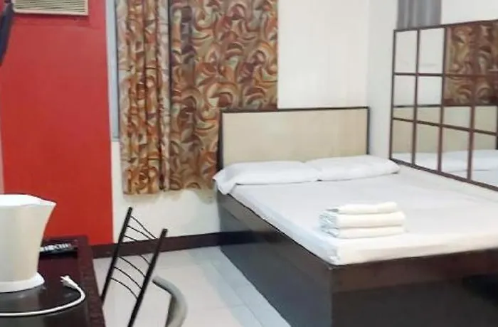 Oyo 924 Cosmo Espana Near Ust 2*