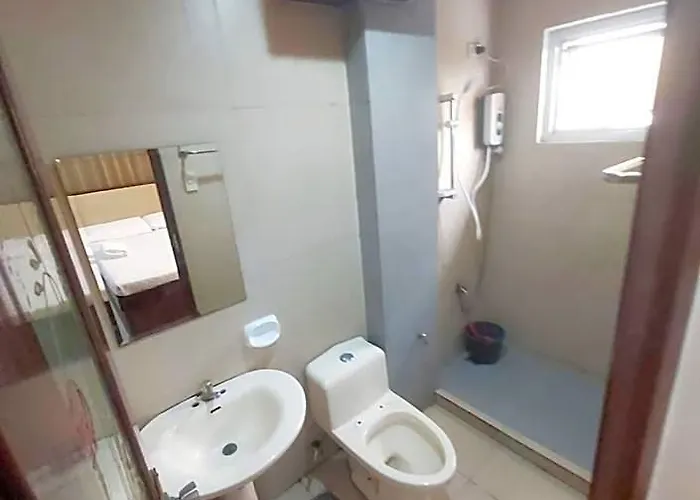 Oyo 924 Cosmo Espana Near Ust